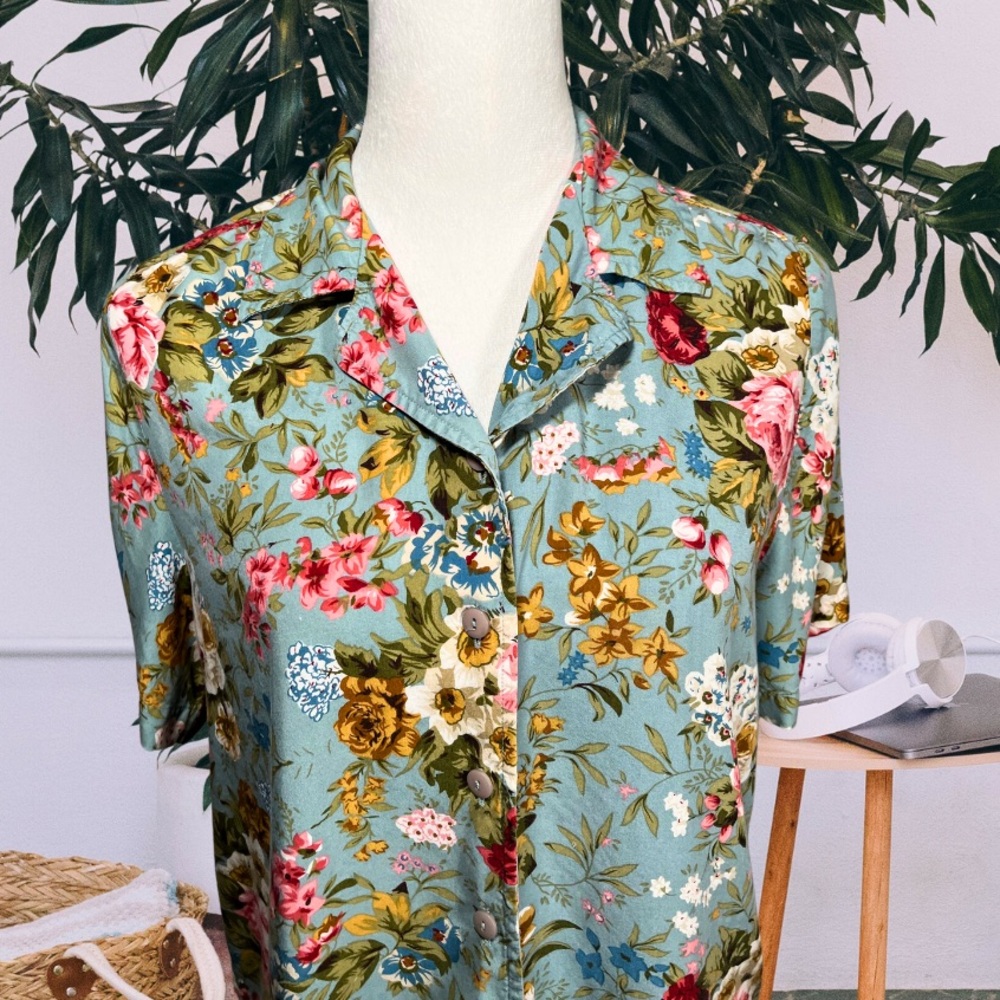 Vintage Floral Button Down Blouse